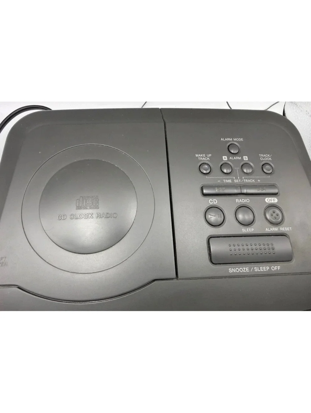 Sony Dream Machine ICF-CD821 AM/FM Clock Radio Vintage Vintage - please read